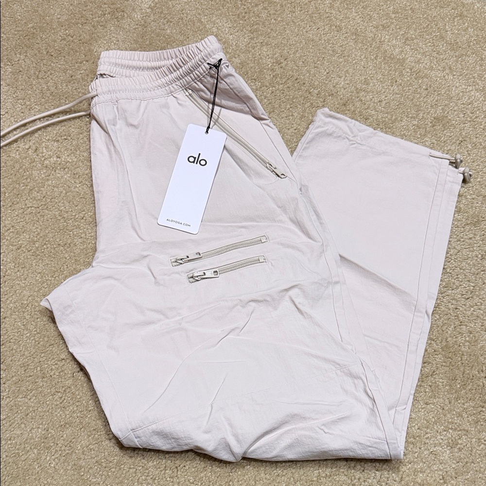 Alo Yoga takeaway track pants bone